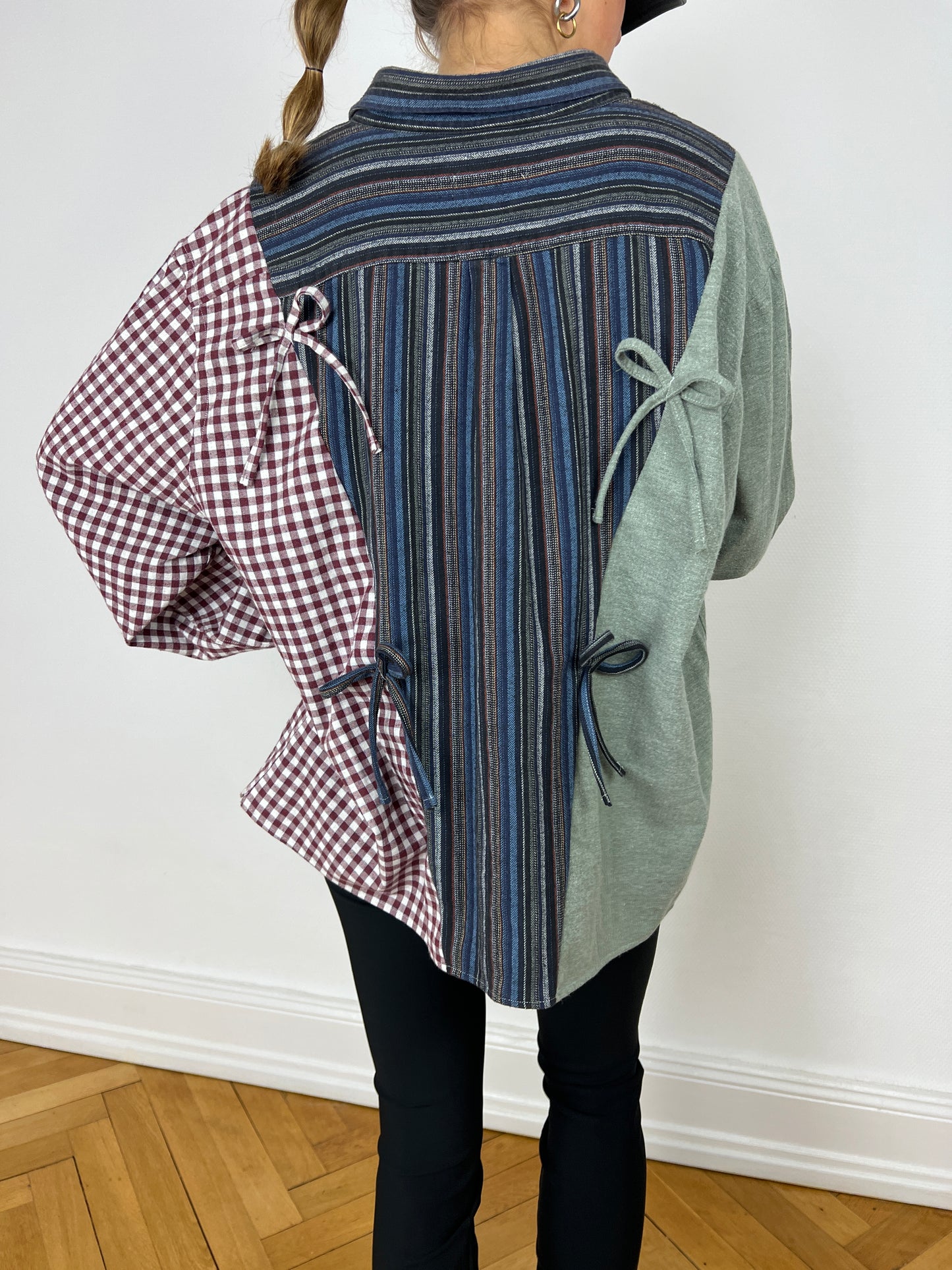 Bowtie Blend Shirt N°32